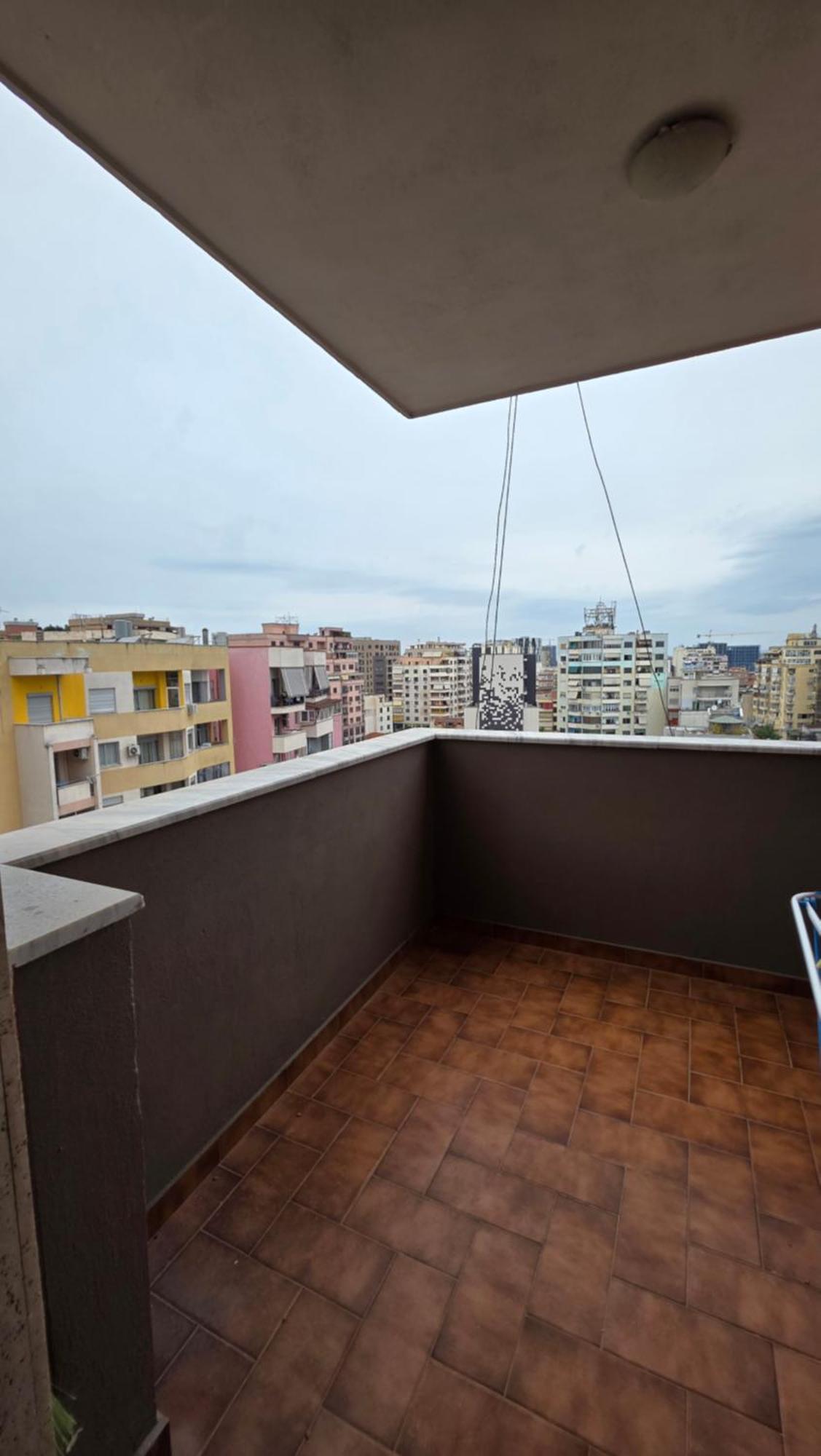 Aura Skanderbeg Square Apartments 티라나 객실 사진